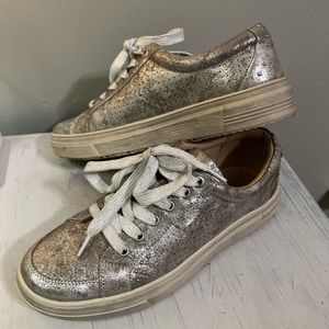 Hey Girl Dirty Look Sneakers